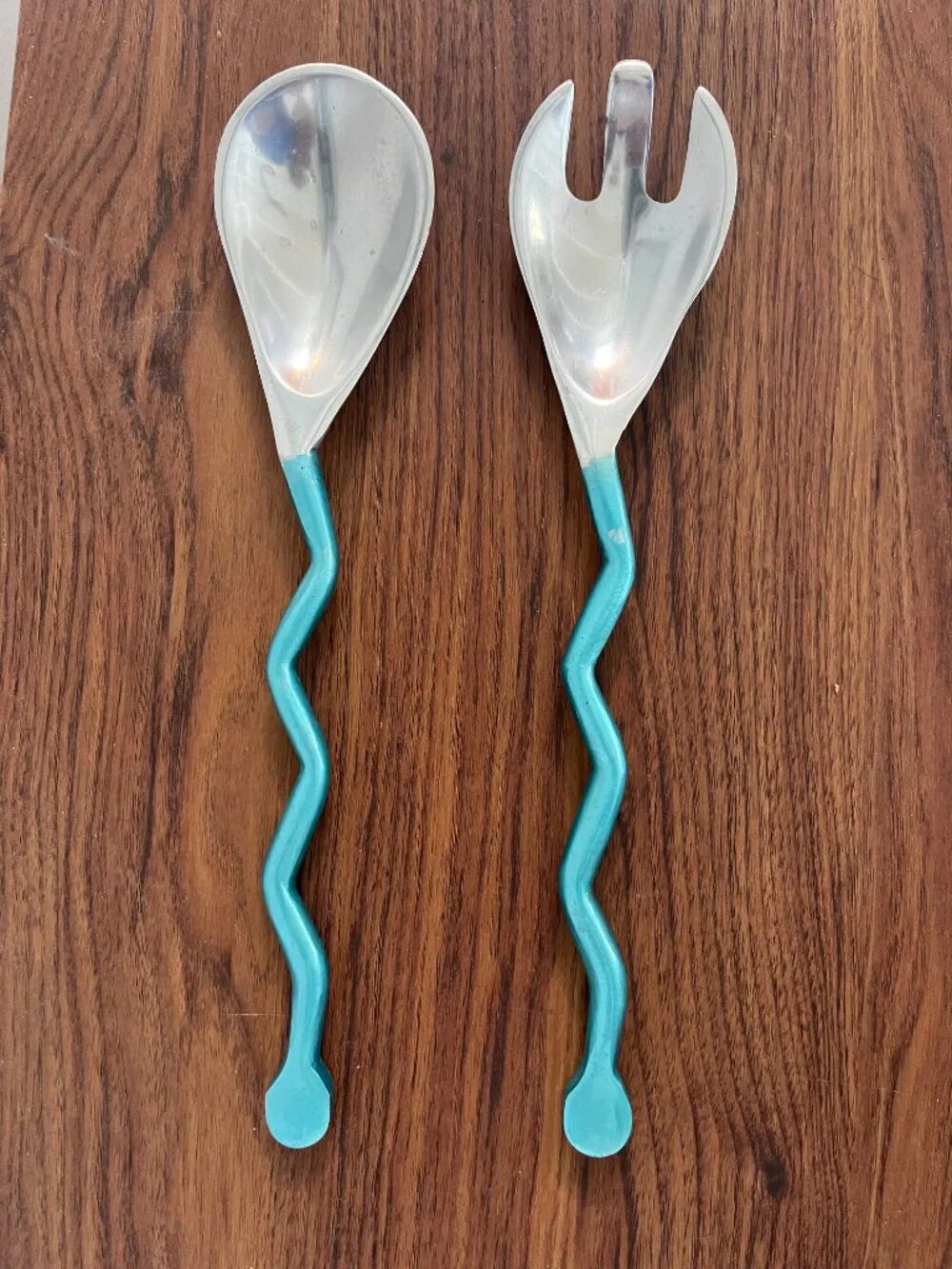 VTG Metal Funky Blue 80s Squiggle Memphis Style Playful Kitchen Salad Tongs
